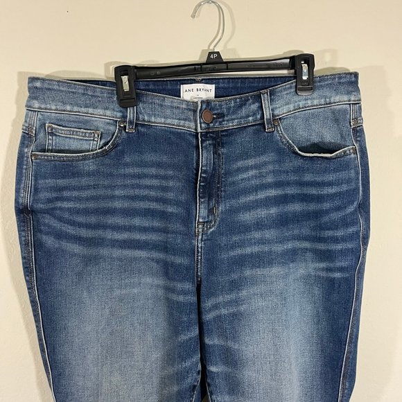 NWOT Lane Bryant High Rise Skinny Curvy Fit Distressed Jeans Size 22 Dark Wash - Picture 4 of 11